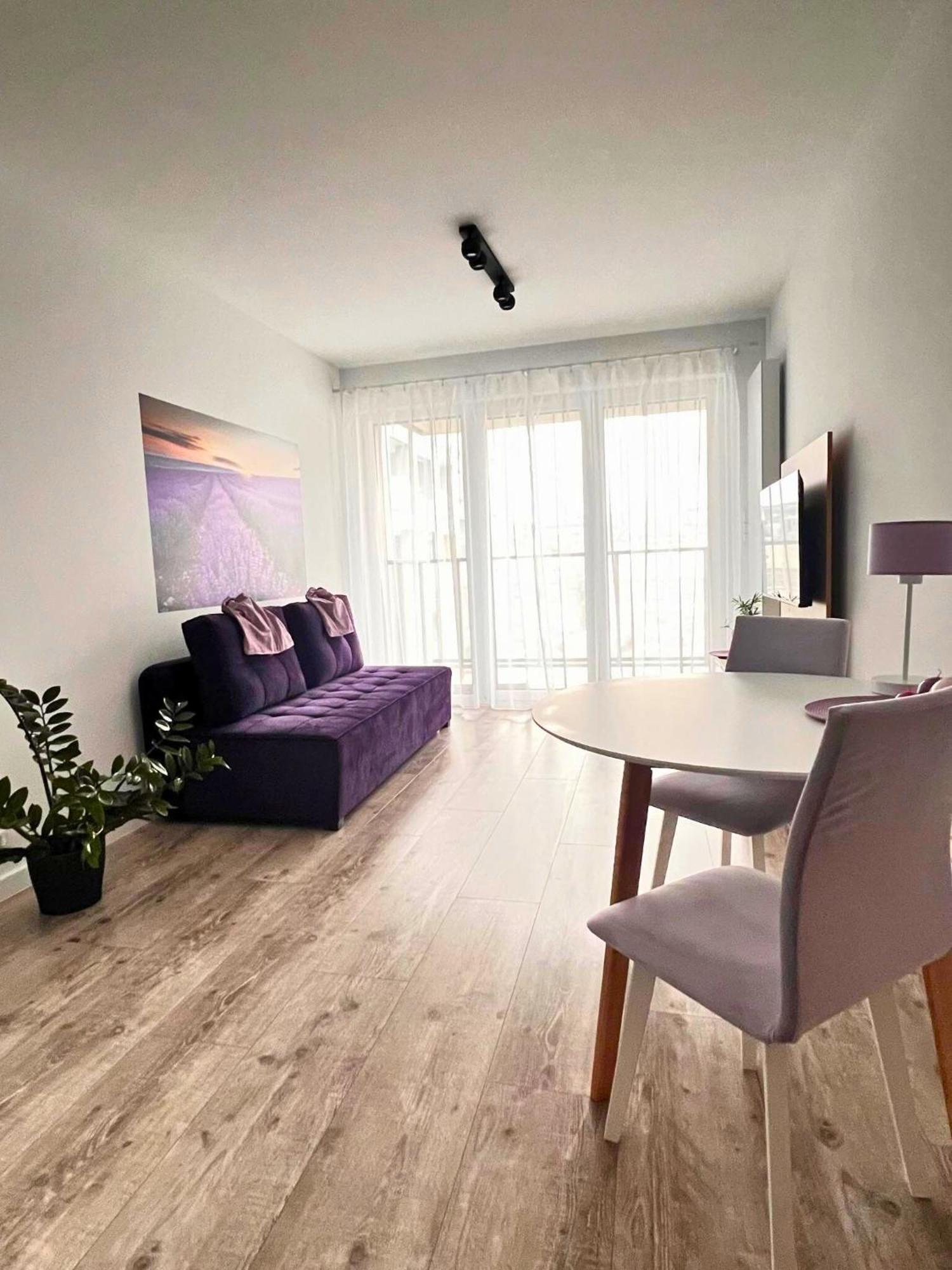 Apartament Purple Poznań Buitenkant foto